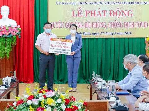 Tập đoàn Hưng Thịnh trao tặng 50.000 liều vắc-xin phòng, chống COVID-19 cho tỉnh Bình Định