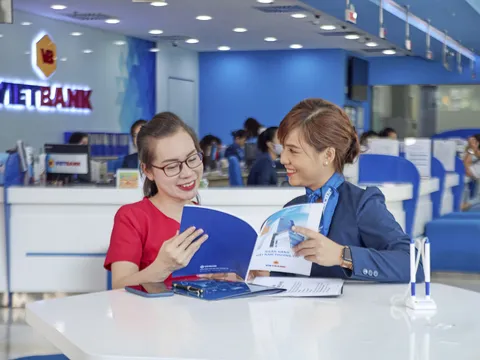 Lãi suất cao và nhiều quà tặng cho khách hàng gửi tiết kiệm tại Vietbank