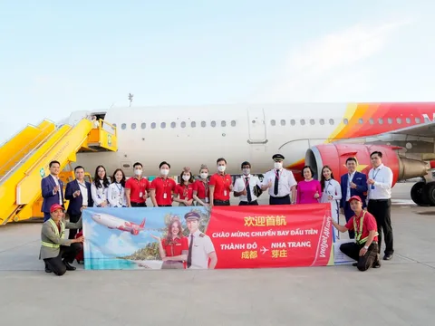 Lợi nhuận công ty mẹ đạt hơn 900 tỉ đồng, Vietjet đi đầu mở mạng bay quốc tế, thúc đẩy du lịch, đầu tư