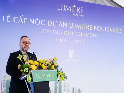 Masterise Homes cất nóc dự án Lumière Boulevard