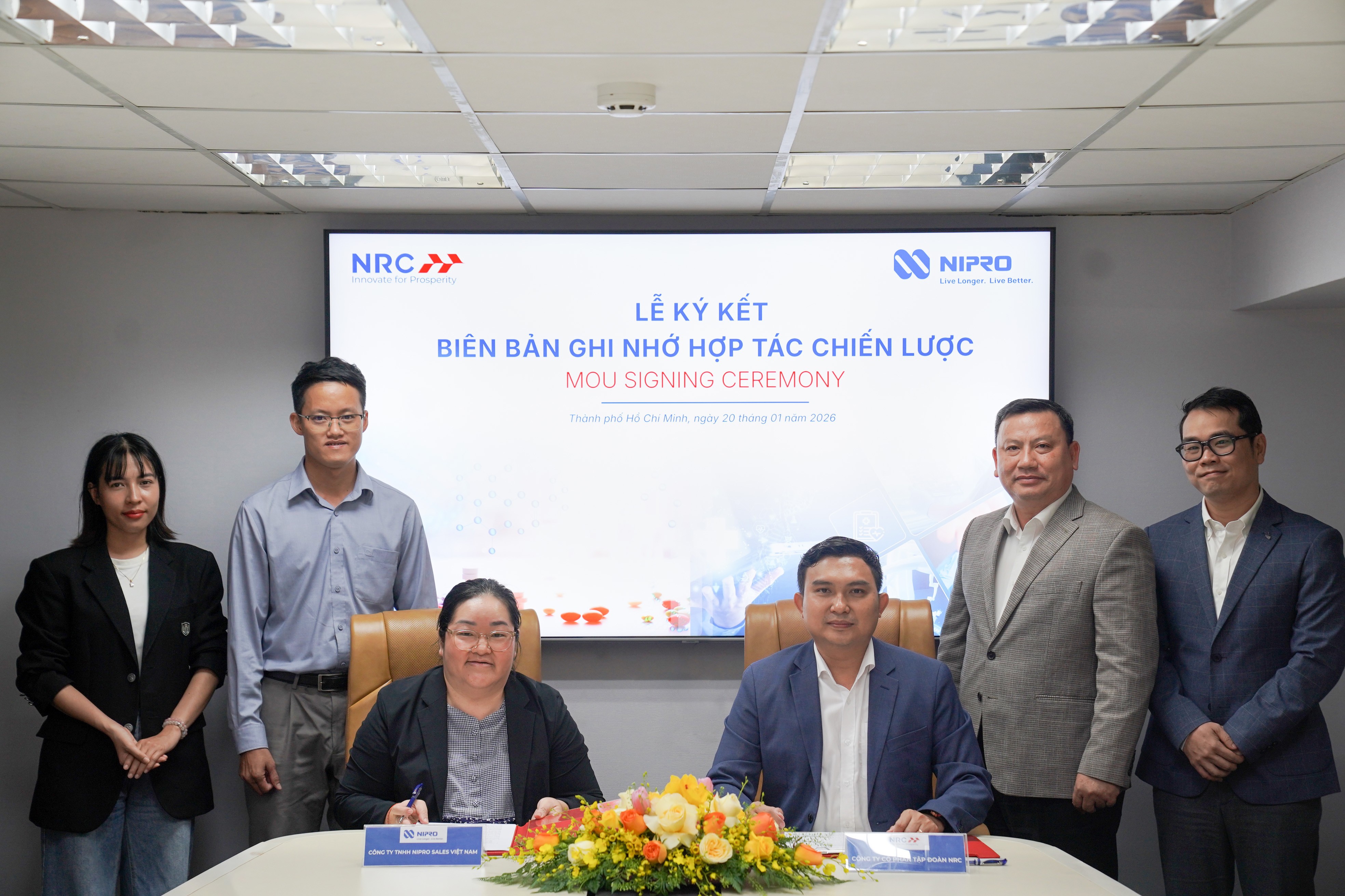 Tập đoàn NRC và Nipro Việt Nam ký kết MOU, tăng cường hợp tác trong lĩnh vực dược phẩm, vật tư, thiết bị y tế